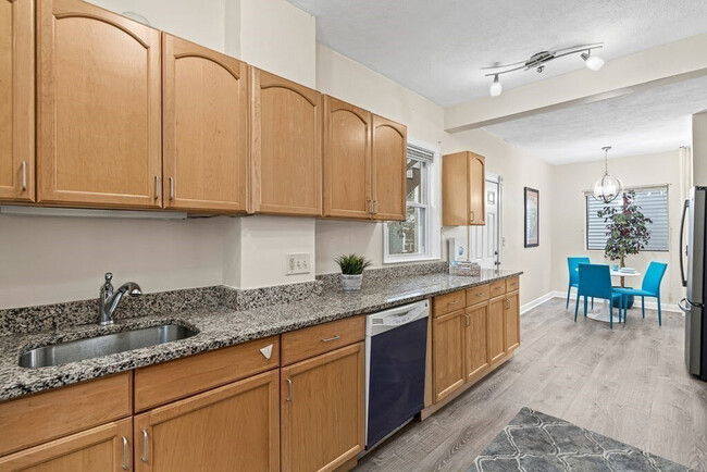 Photo - 7 Washburn Ter Condominio Unidad 4-bed 1.5-bath