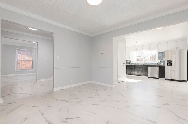 Photo - 10112 Radford Rd