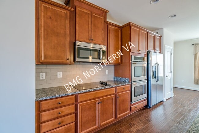 Photo - 8435 Girvan Ct