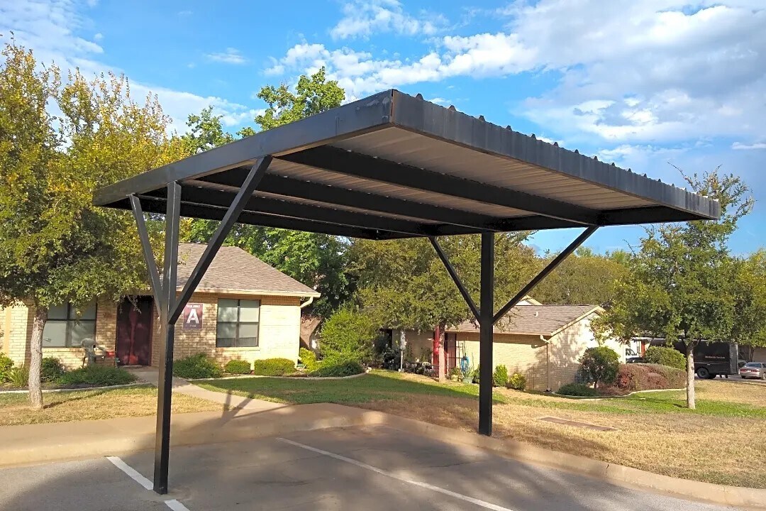 Photo - 1001 Pecan Valley Dr