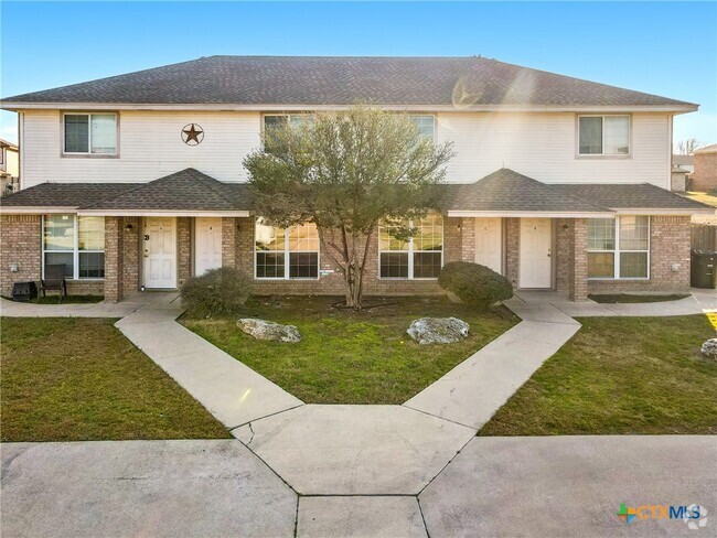 Building Photo - 4102 Terri Linn Dr Rental