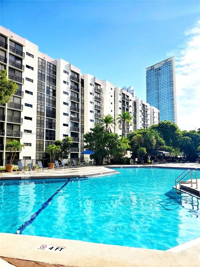 Photo - 17021 N Bay Rd Unit 324