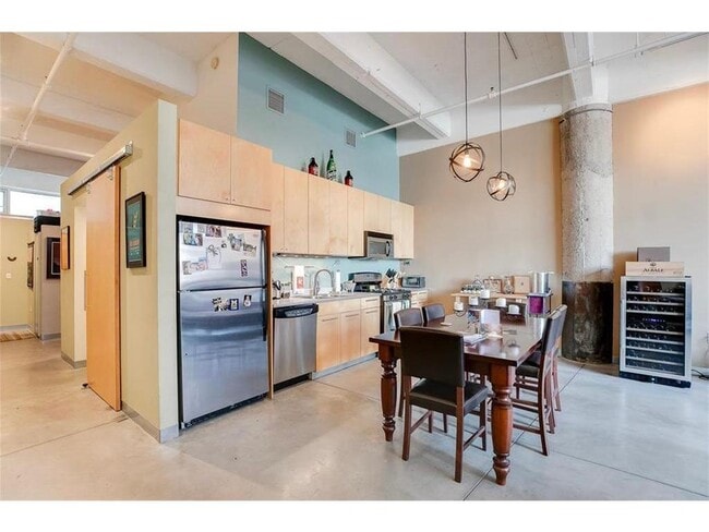 Photo - 700 N Washington Ave Unit 427