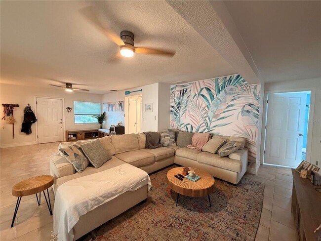 Photo - 8328 41st Ave N