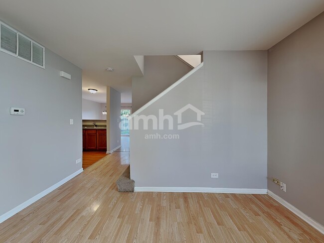 Photo - 2797 Sorrel Row