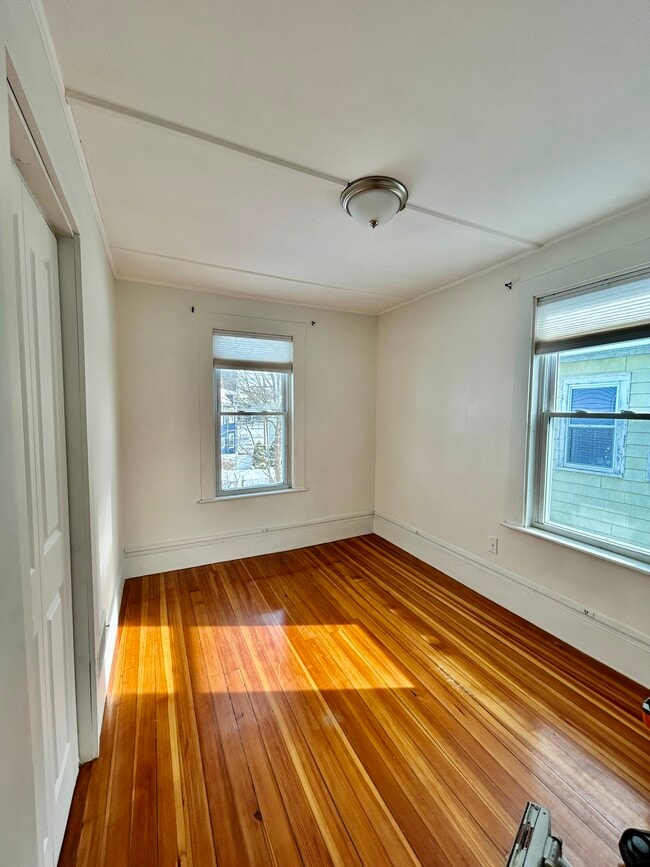 2nd bedroom - 83 1/2 Summer St Unit 2