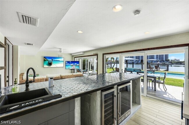 Photo - 336 Oak Ave