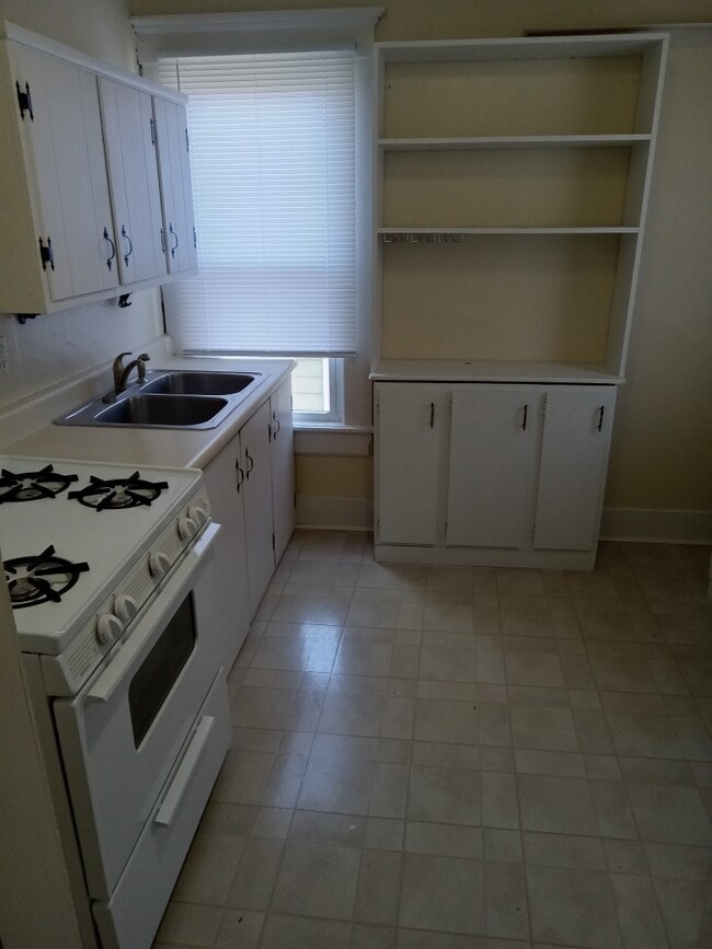 Photo - 417 King St Unidad B