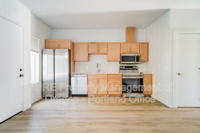 Photo - 5878 N Harvard St