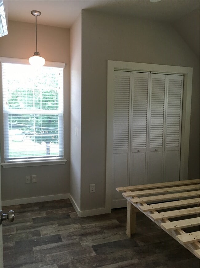 Photo - 1639 W Stone St