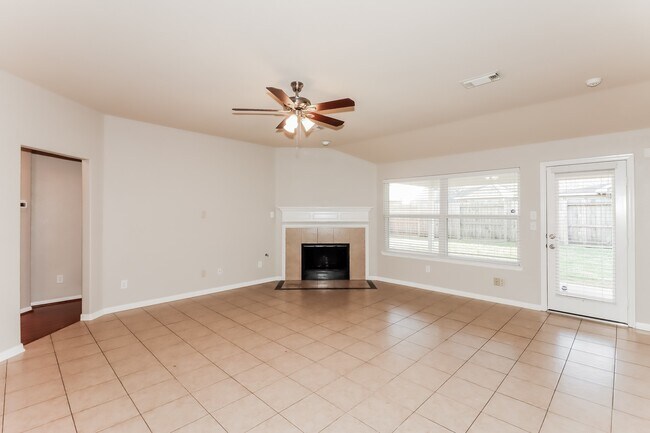 Photo - 7310 Enchanted Rock Ln