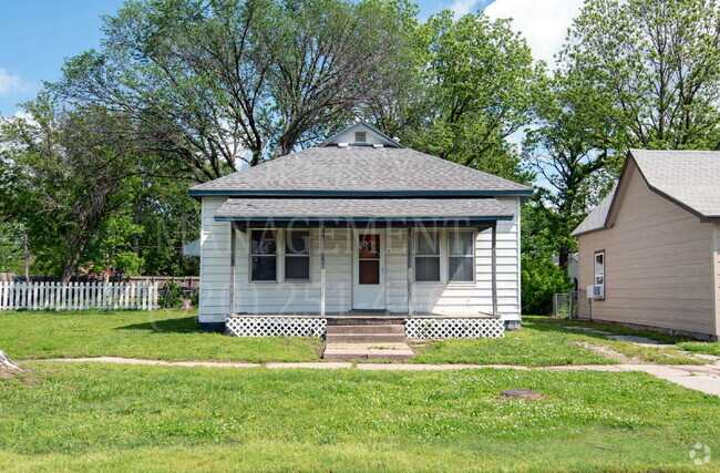 Building Photo - 1-Bedroom + Bonus Room 1-Bathroom Home
