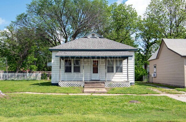 1-Bedroom + Bonus Room 1-Bathroom Home - 1-Bedroom + Bonus Room 1-Bathroom Home