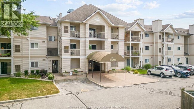 Photo - 2922 Rivard Ave Unit 211