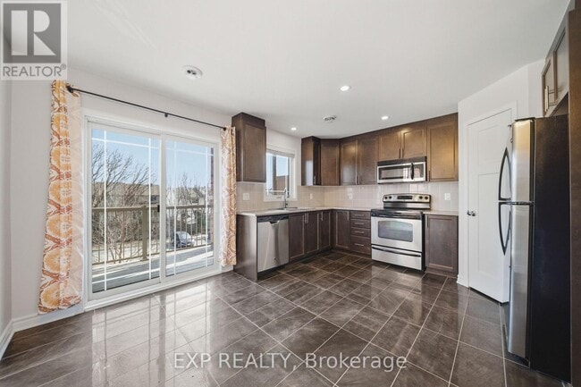 Photo - 462 LeBoutillier Ave