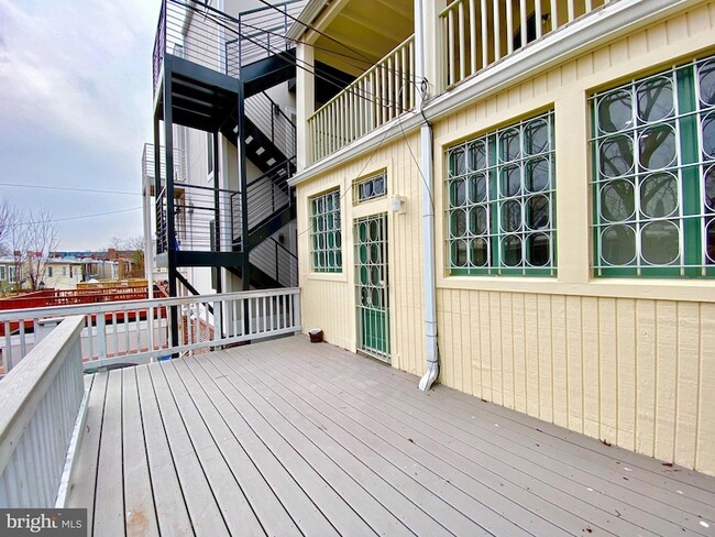 Photo - 140 Bryant St NW