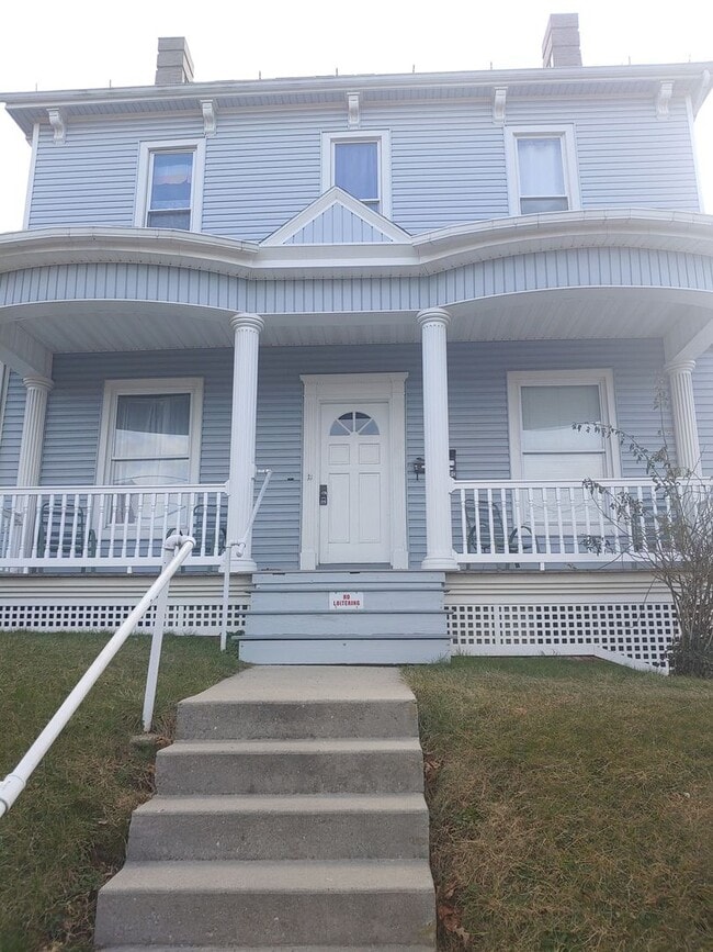 Building Photo - 60 N Main St Unit D