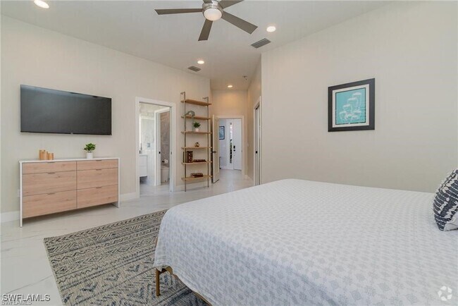 Building Photo - 13965 Avon Park Cir Rental