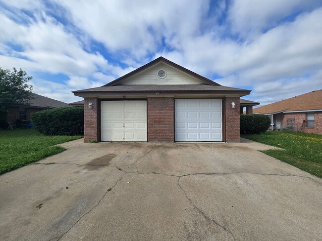 Building Photo - COMING SOON! Unit 2802 Lucille Drive - A