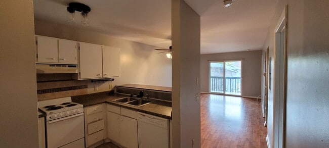 523 Meadowview Dr Unit D306