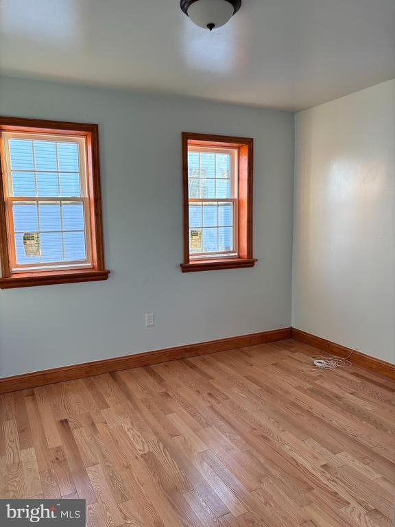 Photo - 1320 W Girard Ave