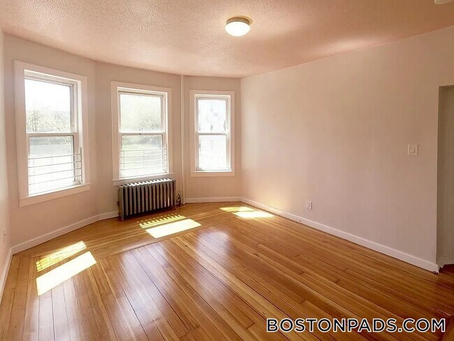 Photo - 154 Stanwood St Unit 2