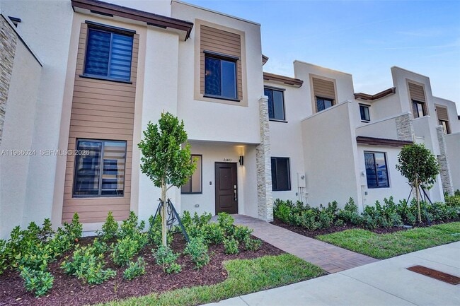 Building Photo - 2519 SE 29th St