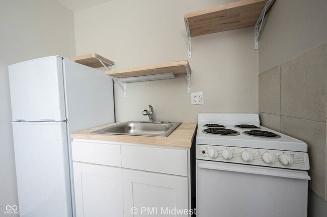 Photo - 2215 E 56th St Unit 36