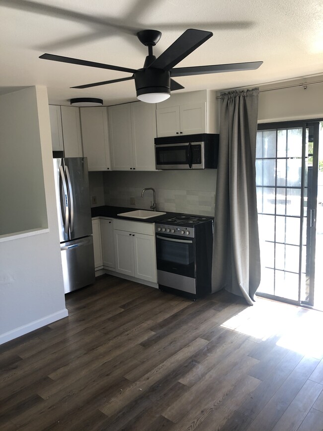 Photo - 4331 Princeton Way Unit B