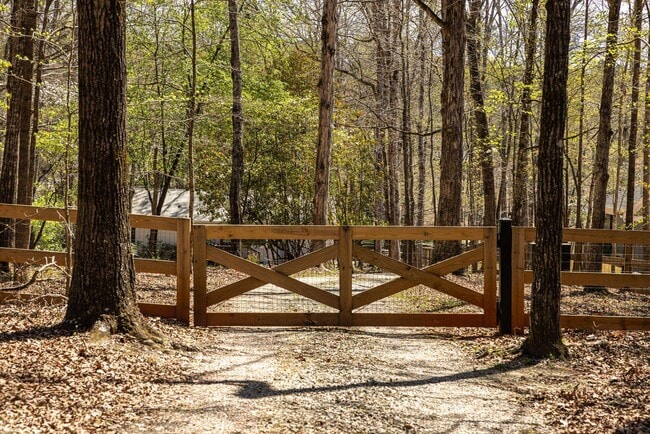 Photo - 1810 Parks Mill Dr