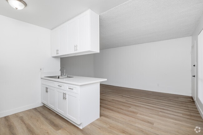 2 habitaciones, 1 baño - 770 pies cuadrados - Cocina