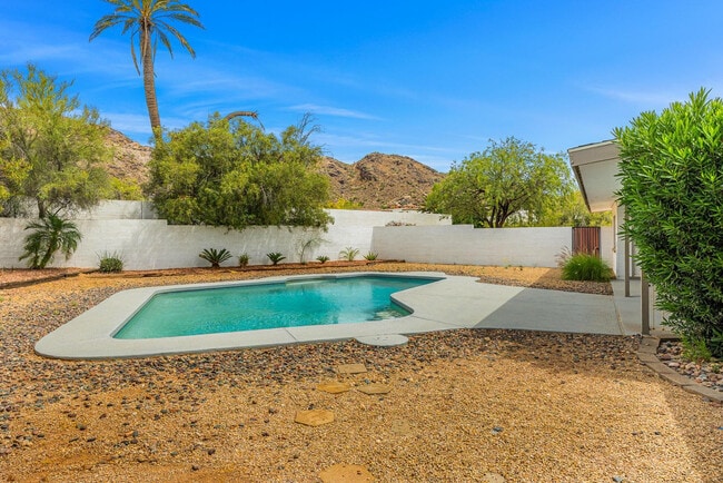 Photo - 6724 N 58th Pl