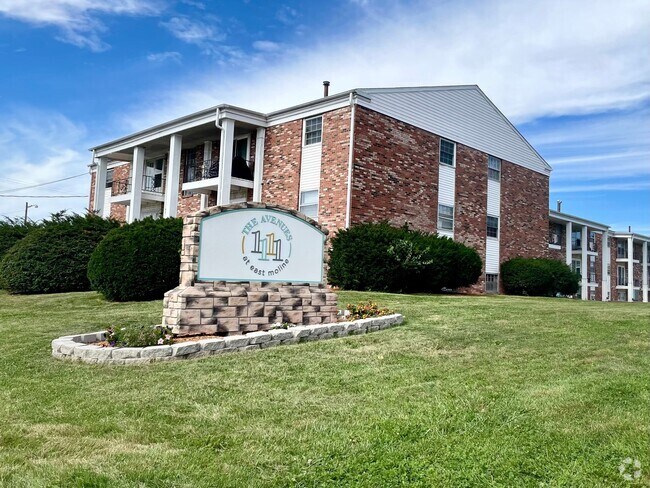 Building Photo - Avenues at East Moline Rental