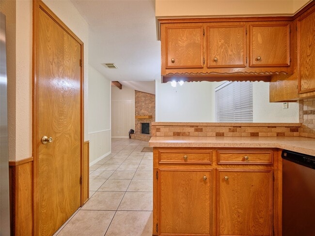 Photo - 4804 Fairhaven St