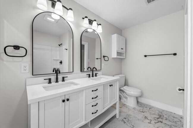 Photo - 3535 Nutwood Ln