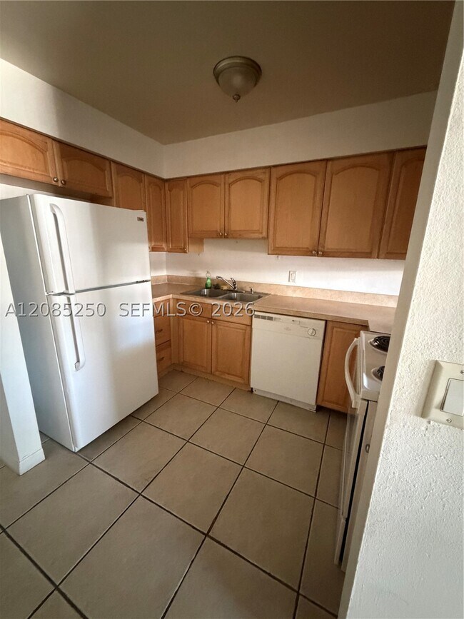 1 Lake Villa Way