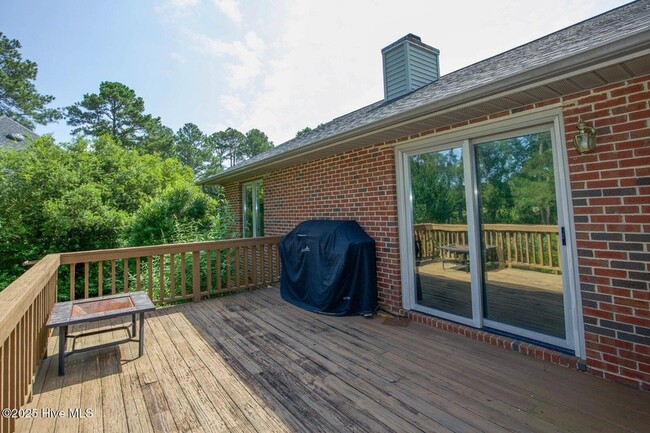 Photo - 1205 Greenbriar Dr