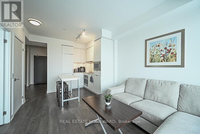 Photo - 7 Golden Lion Heights Unité 1702