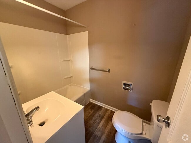 Building Photo - 861 N 11th St Unit 4 Rental