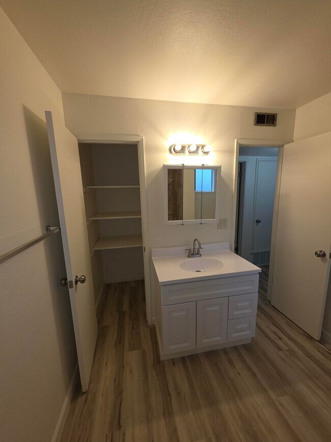 Riviera Terrace Apartments