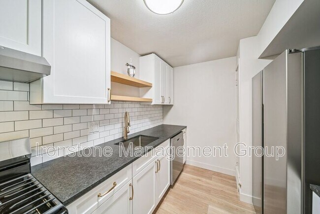 Photo - 109 S 9th St