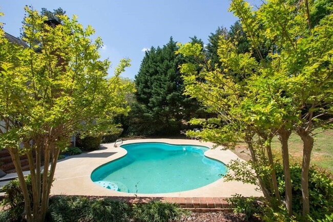 Photo - 2633 Brittany Ct SE