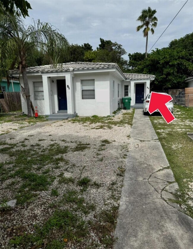 Building Photo - 27 NW 44th St Unit 27 Rental