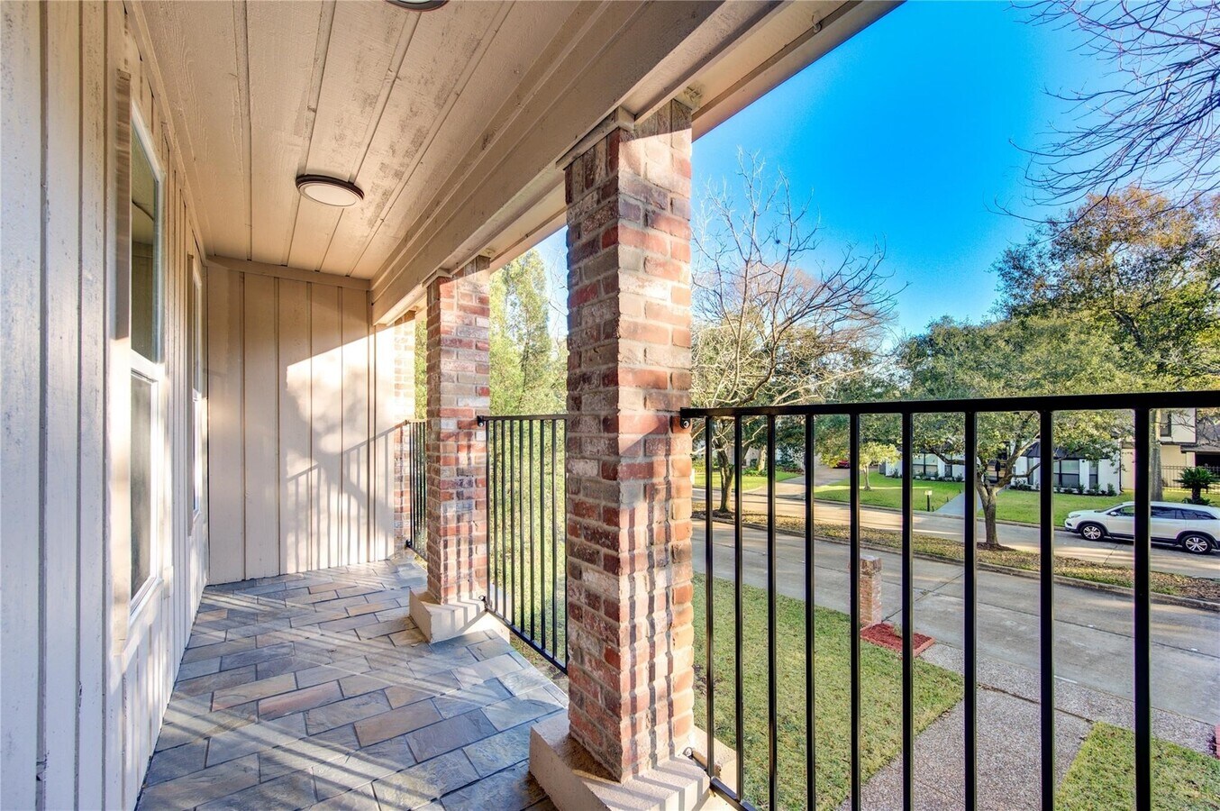 Photo - 1030 Crossroads Dr House
