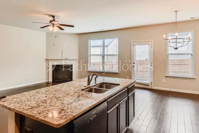 Photo - 1610 Potomac Ct