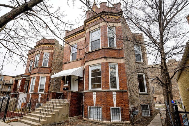Building Photo - 3536 W 12th Pl Rental