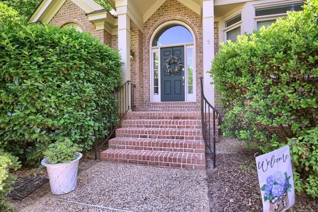 Photo - 5 Wildwood Ln