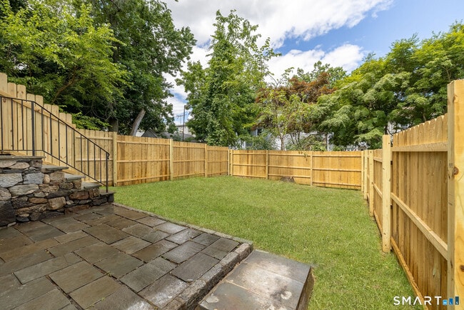 Photo - 7 Edgewood St