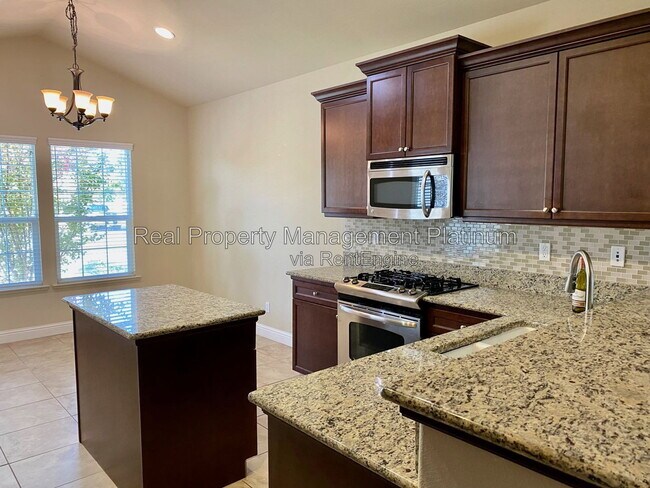 Photo - 8616 N Garden Ave