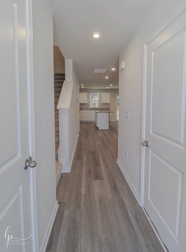 Photo - Modern 3-Bedroom Townhome Unidad D